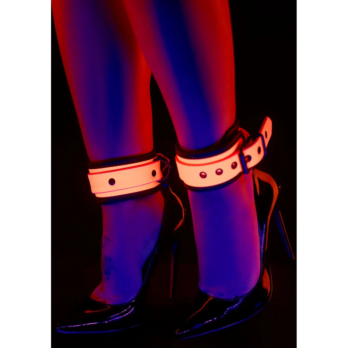 Taboom Fußfesseln »Glow In The Dark Ankle Cuffs« Vegan 3 Taboom Fußfesseln »Glow In The Dark Ankle Cuffs« Vegan
