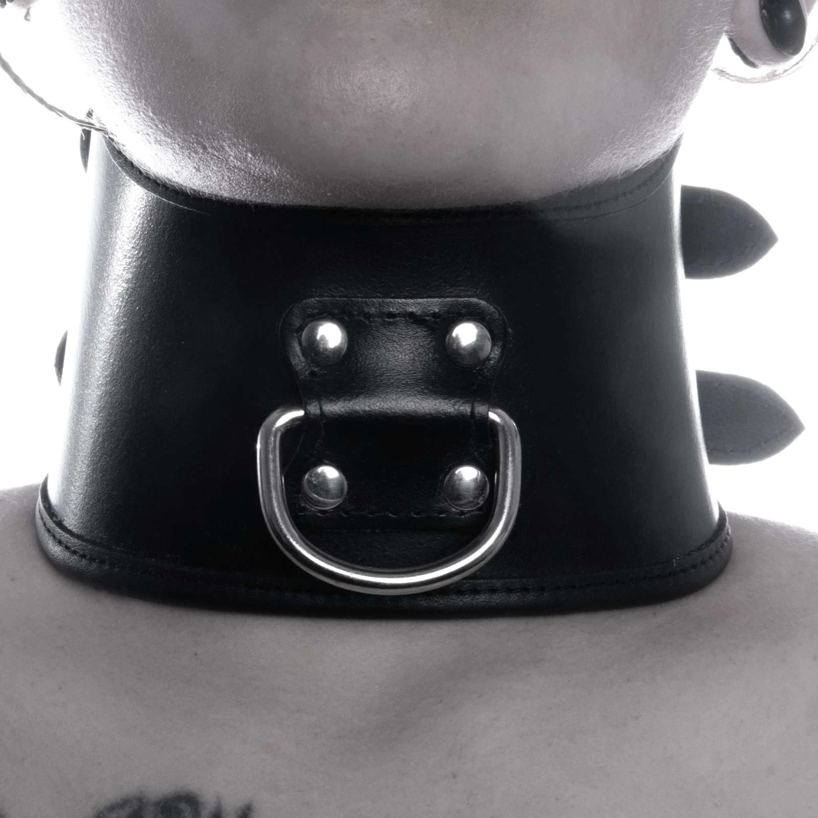 Lieblingstoys Halskorsett Aus Leder - Anatomische Form 6 Lieblingstoys Halskorsett Aus Leder - Anatomische Form – Bild 4