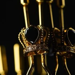 Nippelklemmen Mit Kette Von UPKO »Crown And Dangling« -JOYDIVISION Geschäft Nippelklemmen mit Kette von UPKO Crown and Dangling .SN007 00 4f103