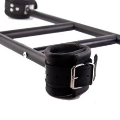 Hausmarke Pranger Impress Mit Lederfesseln 10 Hausmarke Pranger Impress Mit Lederfesseln -JOYDIVISION Geschäft Pranger Impress mit Lederfesseln.MT041 00 2f4