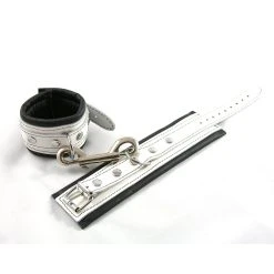 Hausmarke Schmale Handfesseln Leder In Weiss